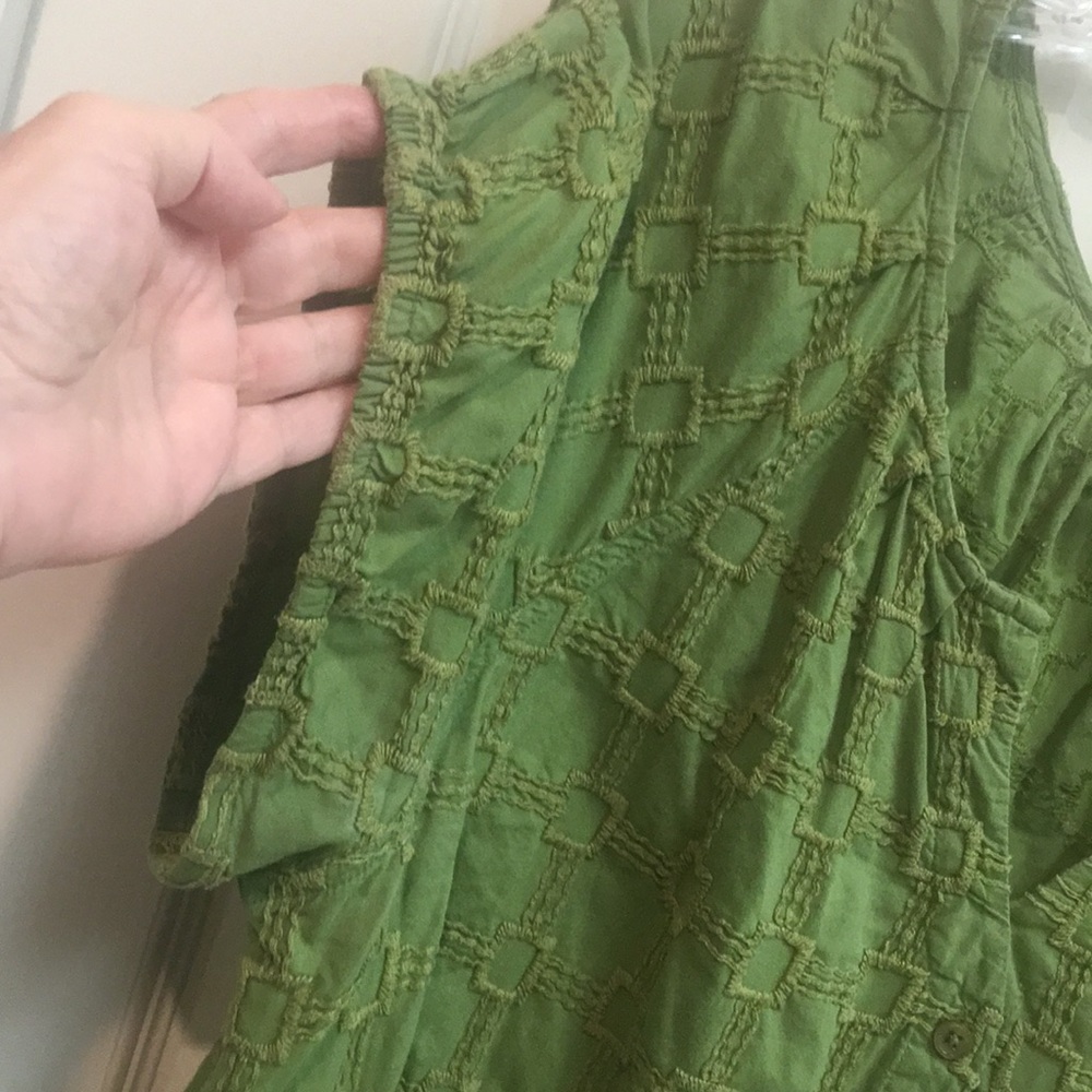 Leaf Green Cap Sleeve Embroidered Textured Women Top - Picture 3 of 7